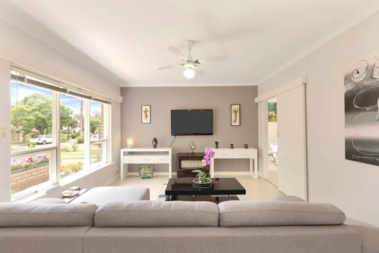 Second view of Homely house listing, 10 Graham Avenue, Hackham SA 5163