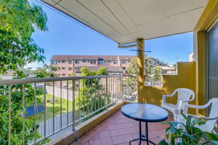 6/7 Twenty Seventh Avenue, Palm Beach QLD 4221