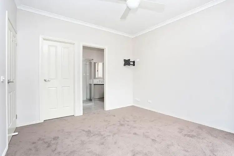 Seventh view of Homely house listing, 5 Gumleaf Avenue, Mernda VIC 3754