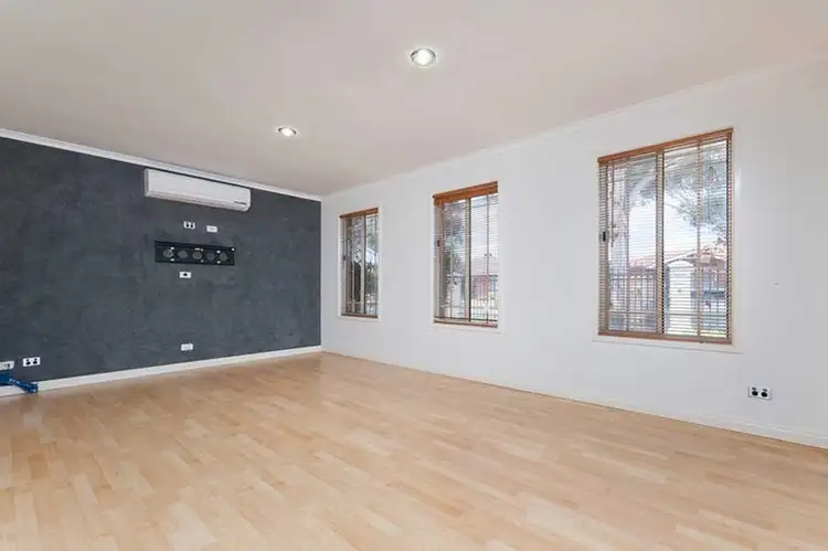 Fifth view of Homely house listing, 37 Yarcombe Crescent, Craigieburn VIC 3064