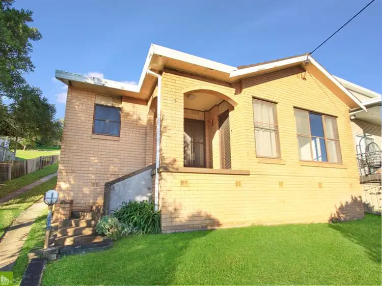 23 Pooraka Avenue, West Wollongong NSW 2500