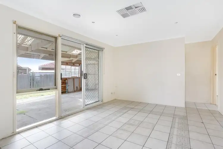 Fifth view of Homely house listing, 16 Papworth Place, Meadow Heights VIC 3048