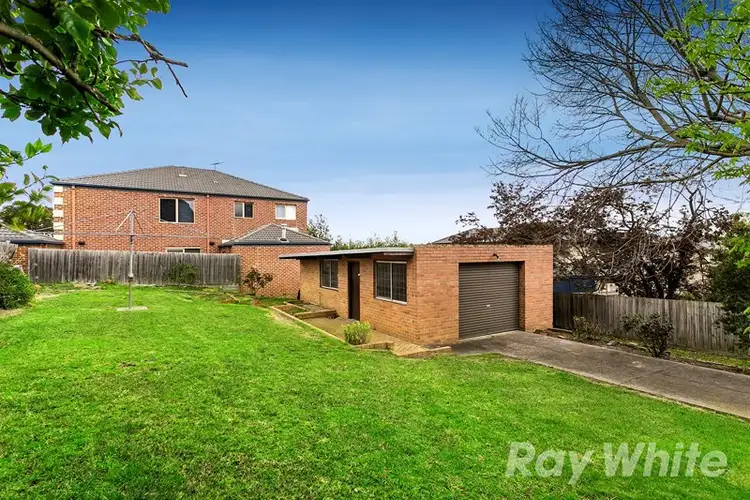 Second view of Homely house listing, 3 Adrienne Crescent, Mount Waverley VIC 3149