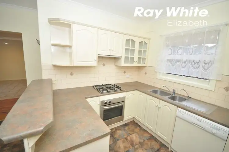 55 St Leonard Crescent, Elizabeth Downs SA 5113