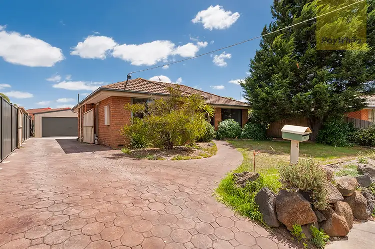 Second view of Homely house listing, 4 Balcombe Court, Craigieburn VIC 3064