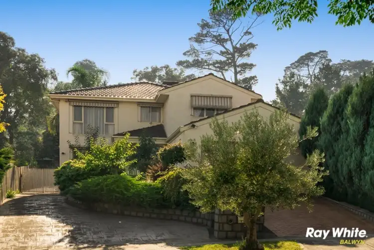 5 St James Court, Doncaster East VIC 3109