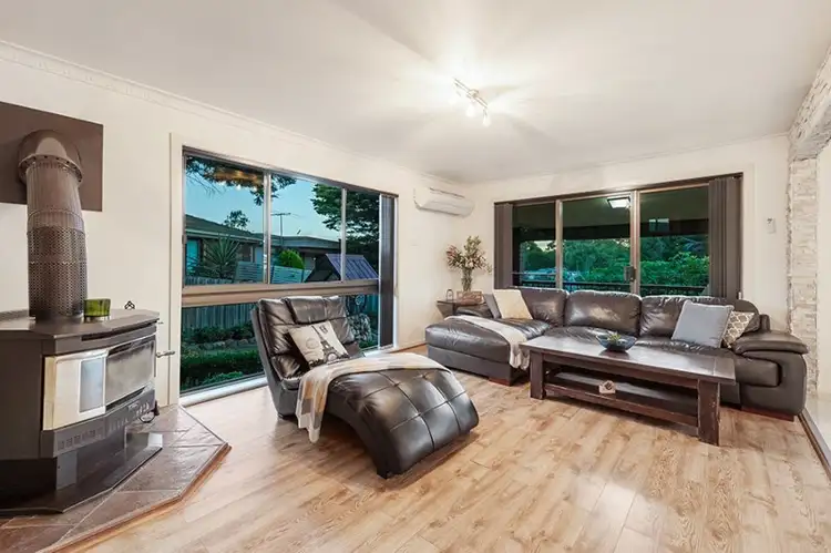 Seventh view of Homely house listing, 17 Kirkbride Way, Craigieburn VIC 3064