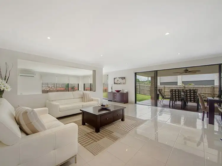 3 Sunrise Court, Merrimac QLD 4226