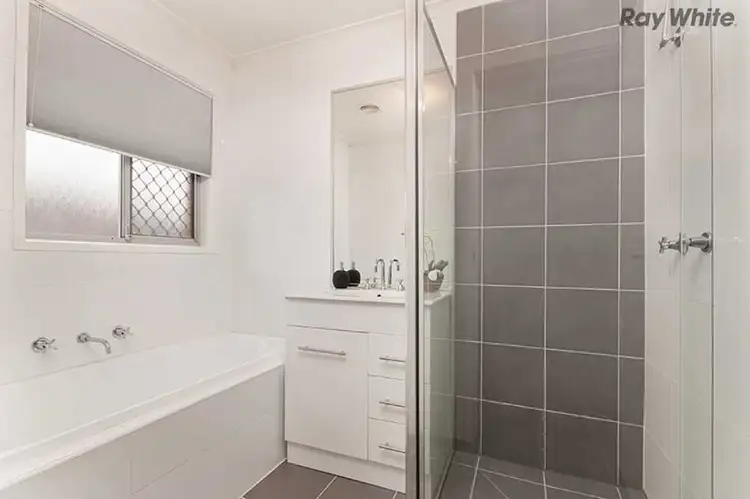 Sixth view of Homely house listing, 3 Angas Court, Sunbury VIC 3429