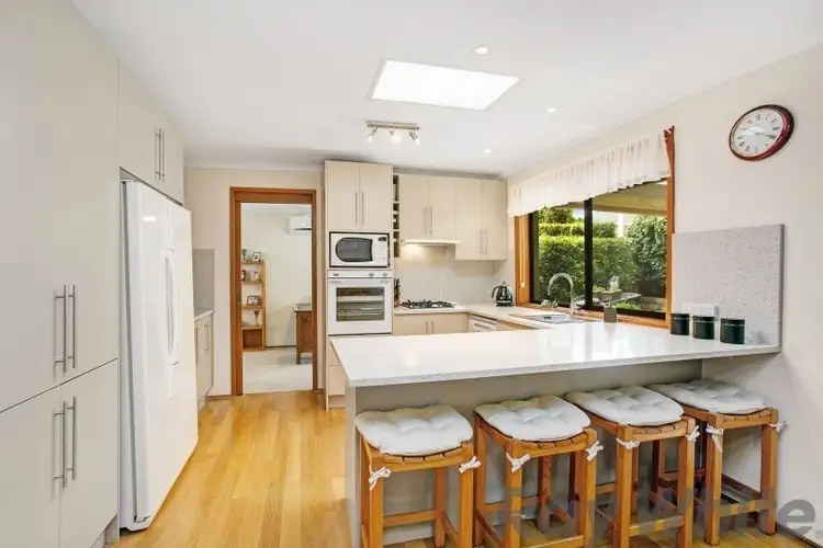 Fifth view of Homely house listing, 2 Leonard Close, East Maitland NSW 2323