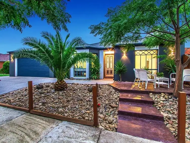 26 Paroo Avenue, Roxburgh Park VIC 3064