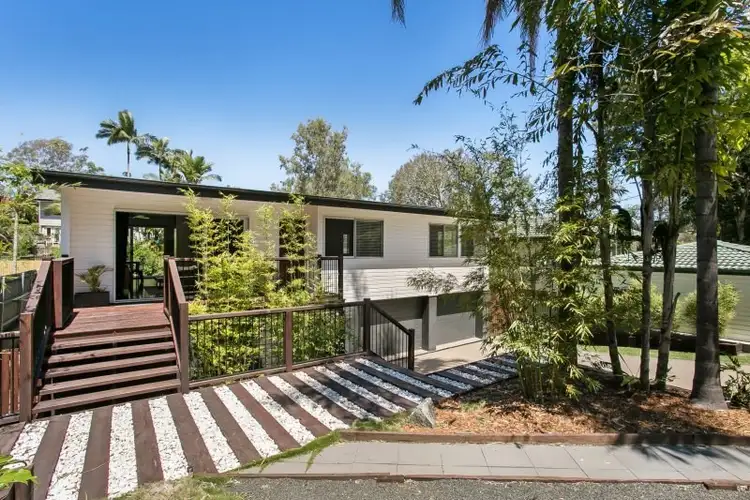 17 Almeida Street, Indooroopilly QLD 4068