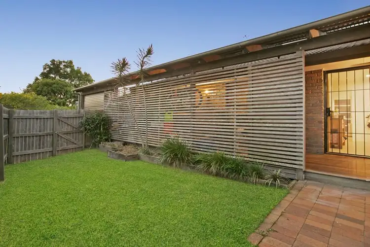 Second view of Homely house listing, 827 Cavendish Road, Holland Park QLD 4121