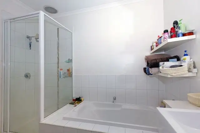 Sixth view of Homely unit listing, 2/15 Miranda Road, Reservoir VIC 3073