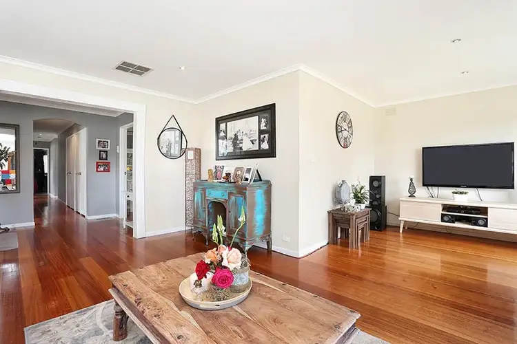 Fifth view of Homely house listing, 5 Lomond Court, Lalor VIC 3075
