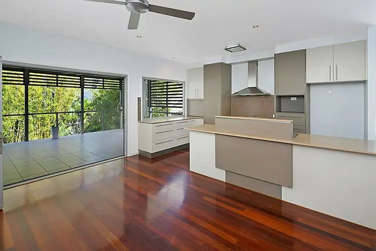 33 Riddell Street, Bulimba QLD 4171