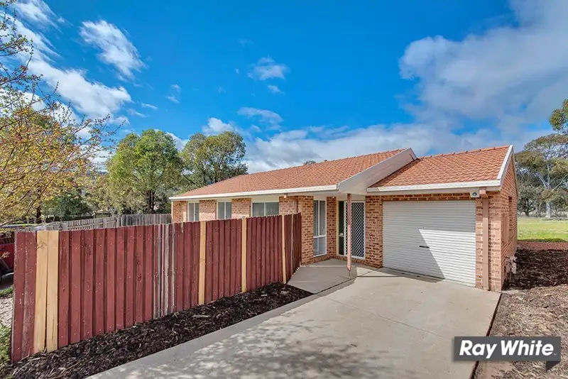 Main view of Homely townhouse listing, 6/15 Chipperfield Circuit, Gordon ACT 2906
