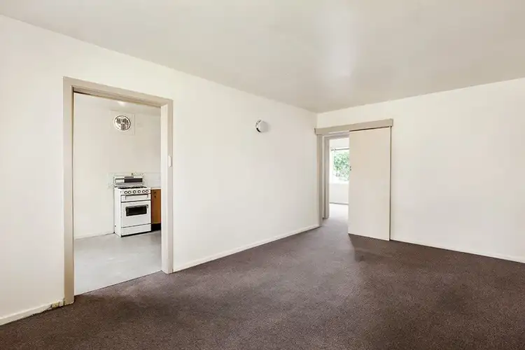 Main view of Homely apartment listing, 1/105 Atherton Road, Oakleigh VIC 3166