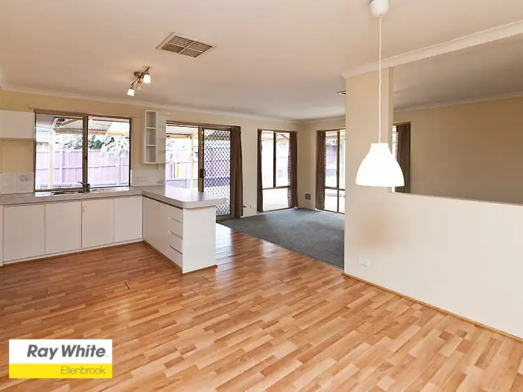 8 Starbush Crescent, Ellenbrook WA 6069