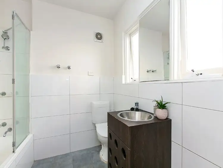 Sixth view of Homely apartment listing, 3/29 Charnwood Road, St Kilda VIC 3182