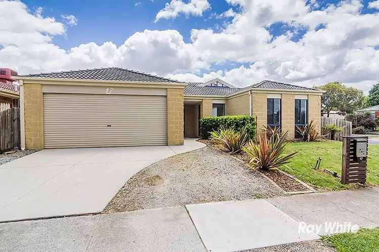47 Bernborough Avenue, Cranbourne West VIC 3977