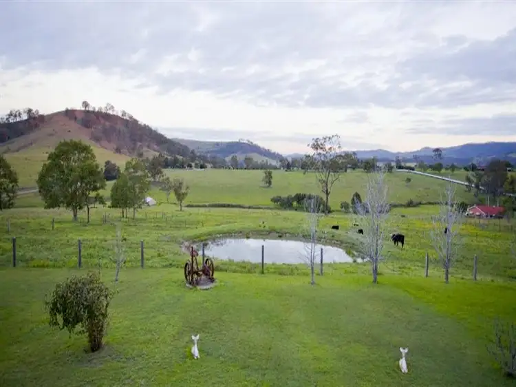 39 Wade Street, Dungog NSW 2420