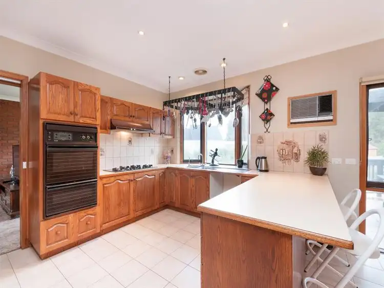 Sixth view of Homely house listing, 10 Berwick Place, Greenvale VIC 3059