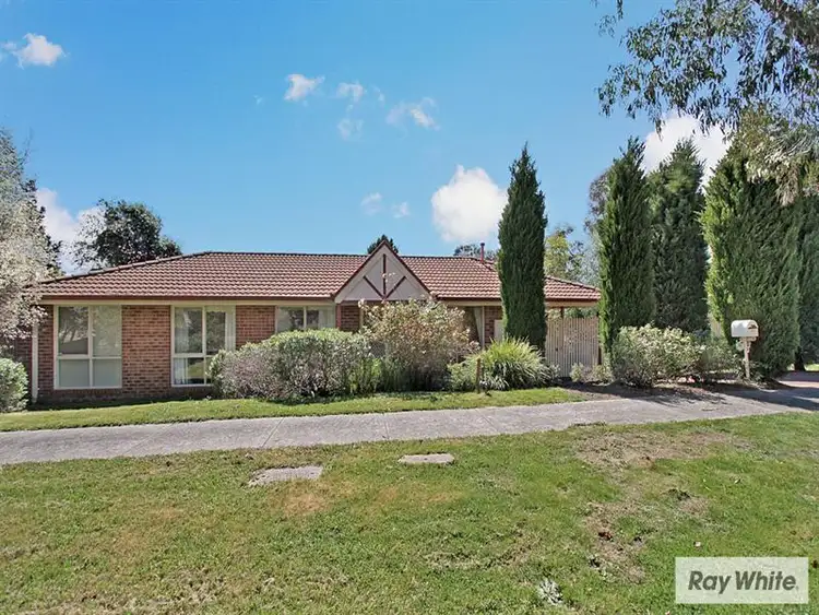 19 LEHMANN Place, Croydon Hills VIC 3136