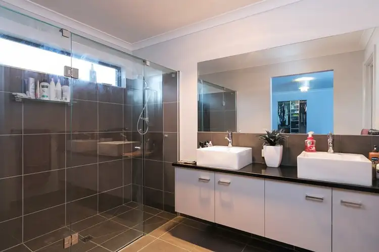 Fourth view of Homely house listing, 5 Klim Avenue, Kangaroo Flat VIC 3555