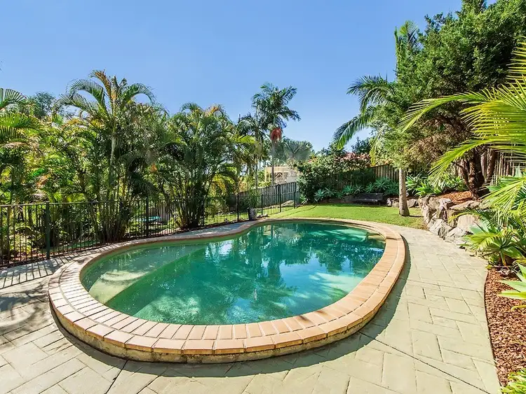 157 Glade Drive, Pacific Pines QLD 4211
