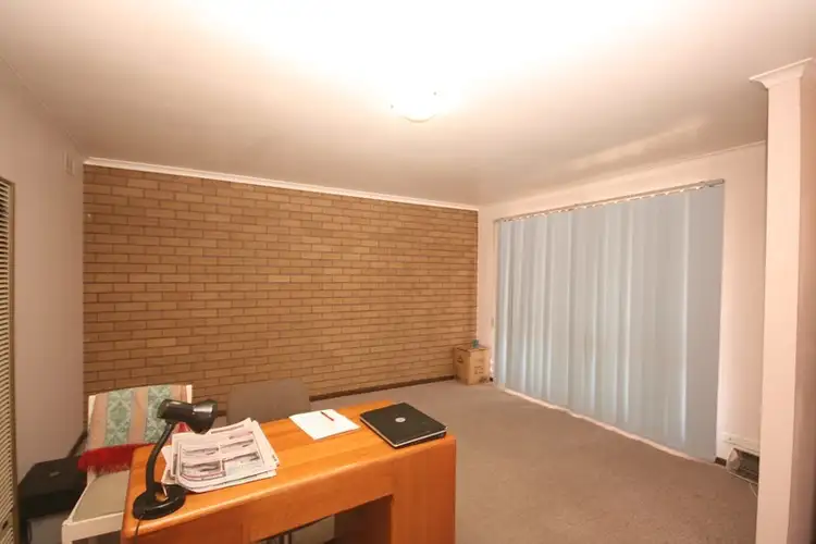 Second view of Homely unit listing, 3/30-32 Ivanhoe Avenue, St Albans VIC 3021