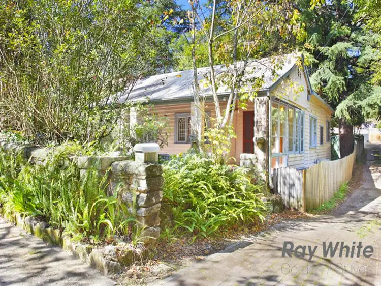 42 Dumaresq Street, Gordon NSW 2072