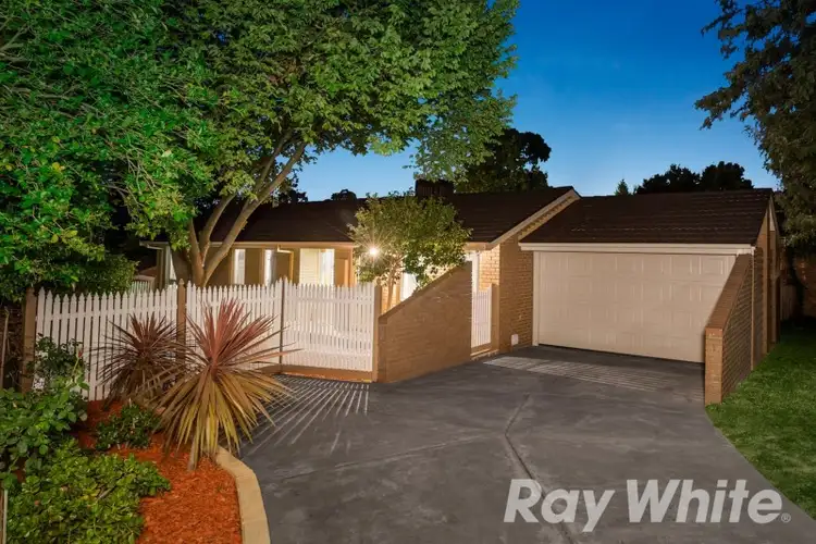 9 Birchfield Crescent, Wantirna VIC 3152