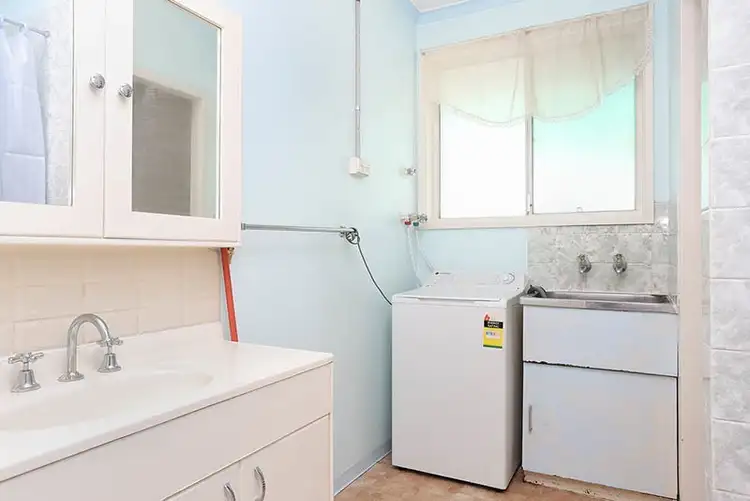 Sixth view of Homely unit listing, 11/25-27 Newton Crescent, Lalor VIC 3075