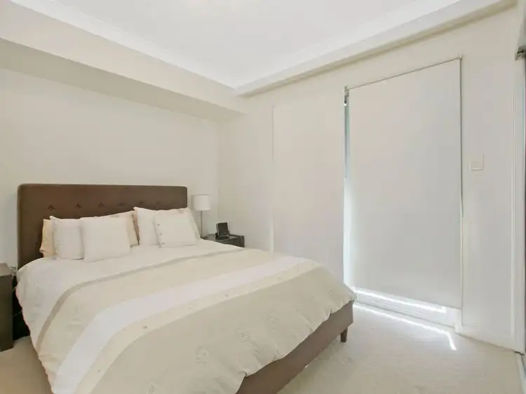 Fourth view of Homely unit listing, 4/19 Thorn Street, Kangaroo Point QLD 4169
