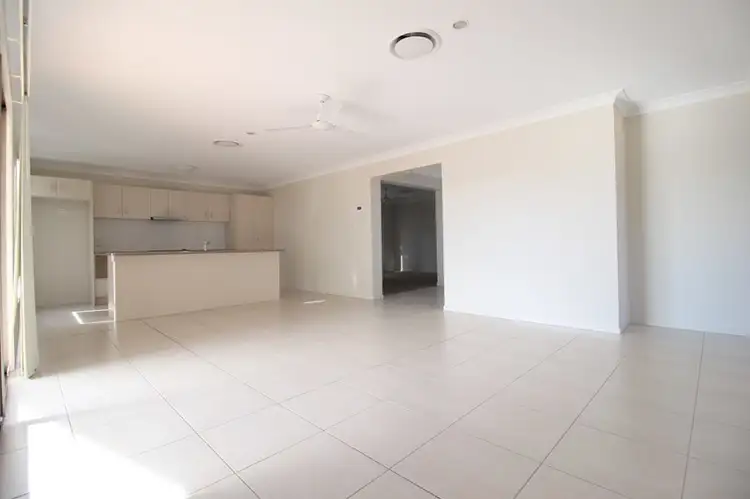Second view of Homely house listing, 7 Ivers Place, Emerald QLD 4720