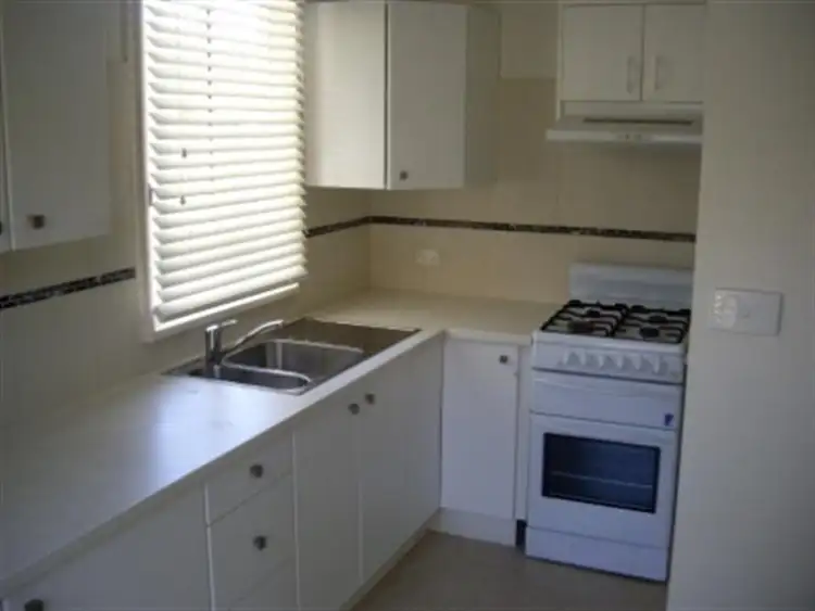Third view of Homely house listing, 35 Hibiscus Crescent, West Albury NSW 2640