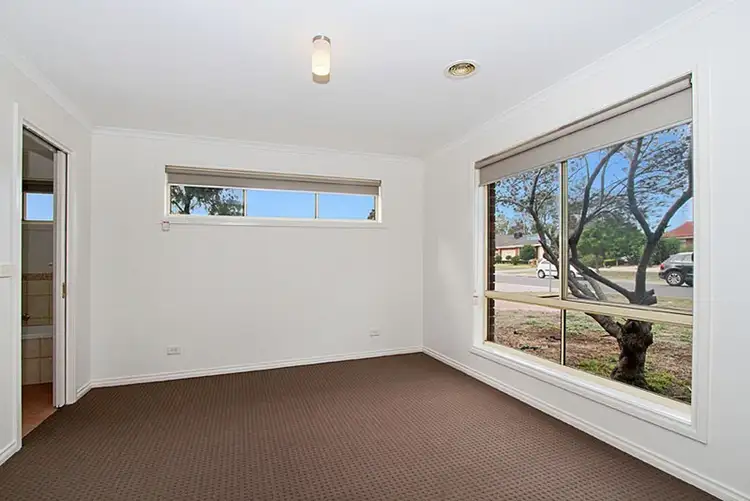 Sixth view of Homely unit listing, 5 Pollock Drive, Mill Park VIC 3082