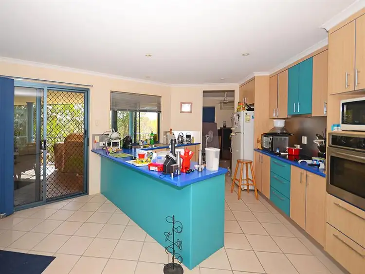 Second view of Homely house listing, 8 Stevens Close, Kawungan QLD 4655