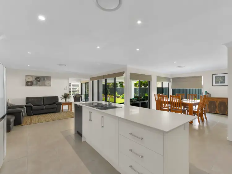 Sixth view of Homely house listing, 10 Silverbirch Place, Bridgeman Downs QLD 4035