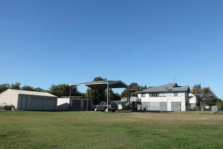 32 Agnes Street, Bundaberg North QLD 4670