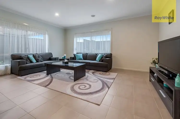 Fifth view of Homely house listing, 17 Pinnacle Drive, Craigieburn VIC 3064
