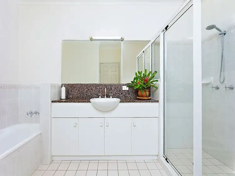 Sixth view of Homely apartment listing, 8/353 Severin Street, Parramatta Park QLD 4870