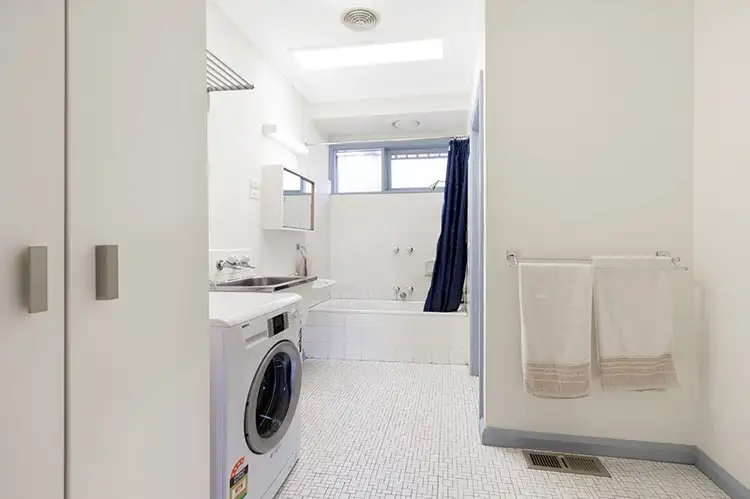 Sixth view of Homely unit listing, 1/13 Swindon Road, Hughesdale VIC 3166