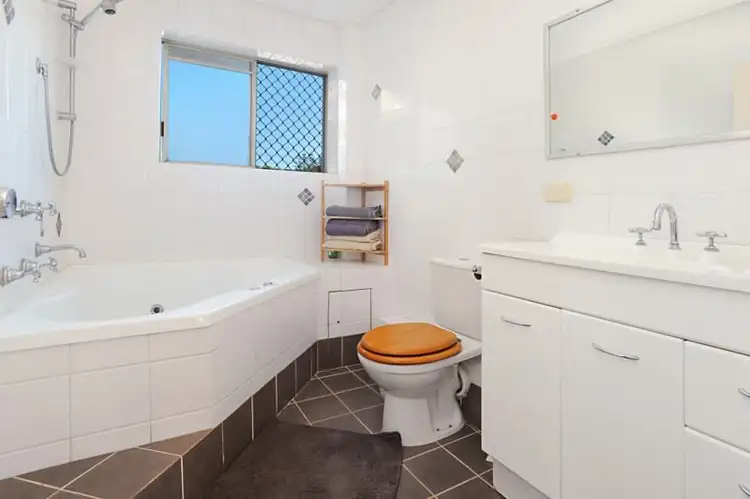 Third view of Homely unit listing, 2/11 Huxley Avenue, Alderley QLD 4051