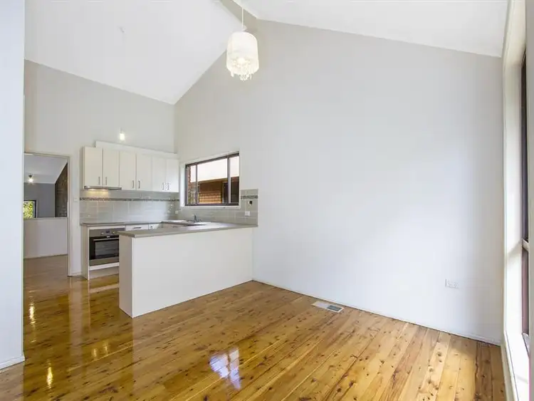 Second view of Homely house listing, 33 Wendy Drive, Point Clare NSW 2250