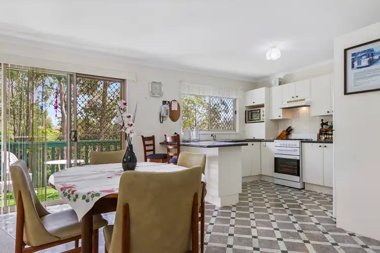 Sixth view of Homely house listing, 10 Sandpiper Place, Catalina NSW 2536