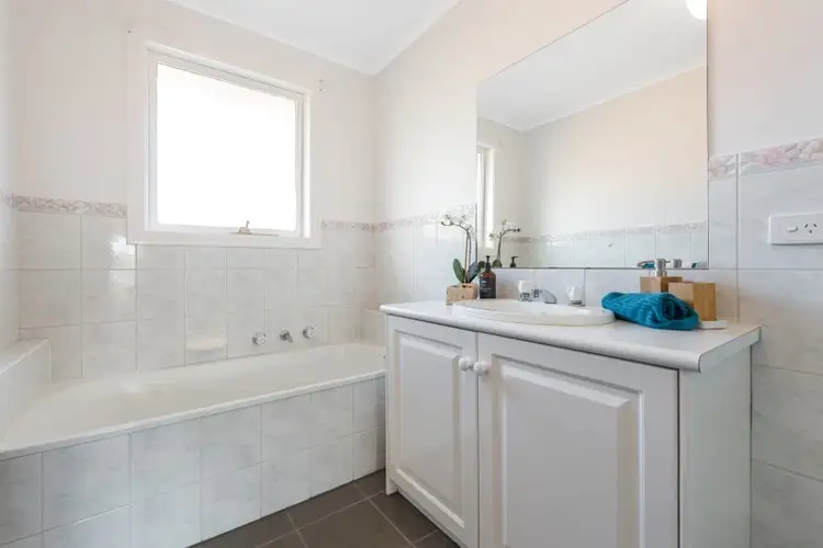 Seventh view of Homely unit listing, 2/32 LUSHER Road, Croydon VIC 3136