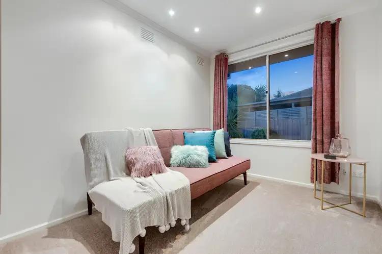 Sixth view of Homely house listing, 5 Inglenook Crescent, Frankston VIC 3199