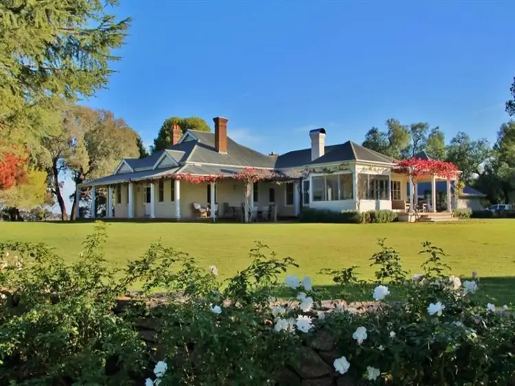 'Rothesay' North Berthong Road, Young NSW 2594